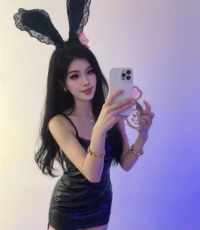 河西蜜桃臀古丽
